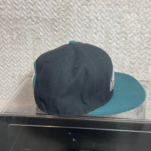 New Era Philadelphia Eagles Two-Tone Snapback Hat Black teal Sz M/L Sportswear‎ - Picture 4 of 10